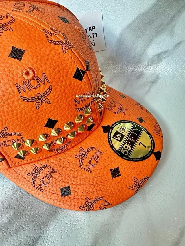 New !! MCM X NEW ERA CAP size 7(55.9)หนังแท้ถือว่าคุ้มมากกับราคาหมวกแบรนด์เนมใส่ได้อีกยาวๆ 7