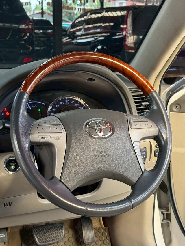 TOYOTA CAMRY 2.4 HV DVD  ปี 2011 10