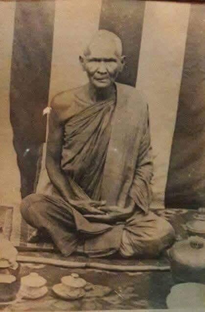  รูปหล่อหลวงพ่อเดิม