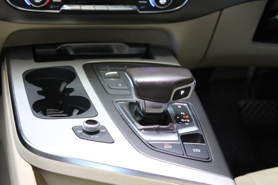 รหัสรถ JRS4994 พบกับรถเข้าใหม่ AUDI Q7 55 TFsi q S Line ปี 2018 สีดำ ดุๆ  17