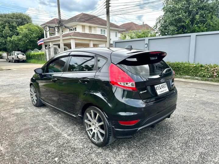 Ford Fiesta ปล่อยขายด่วน 2