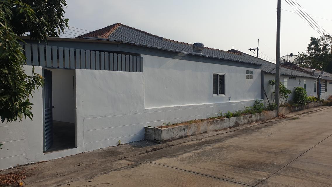 บ้านแฝดเนื้อที่กว้างทำเลดี เดินทางเข้าเมืองสะดวก 3