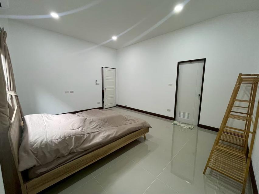 ขายบ้านเดี่ยวหลังใหญ่ บ้านฉาง–ระยอง 4 ห้องนอน พร้อมเฟอร์ฯ ราคา 3.39 ล้านบาท 4