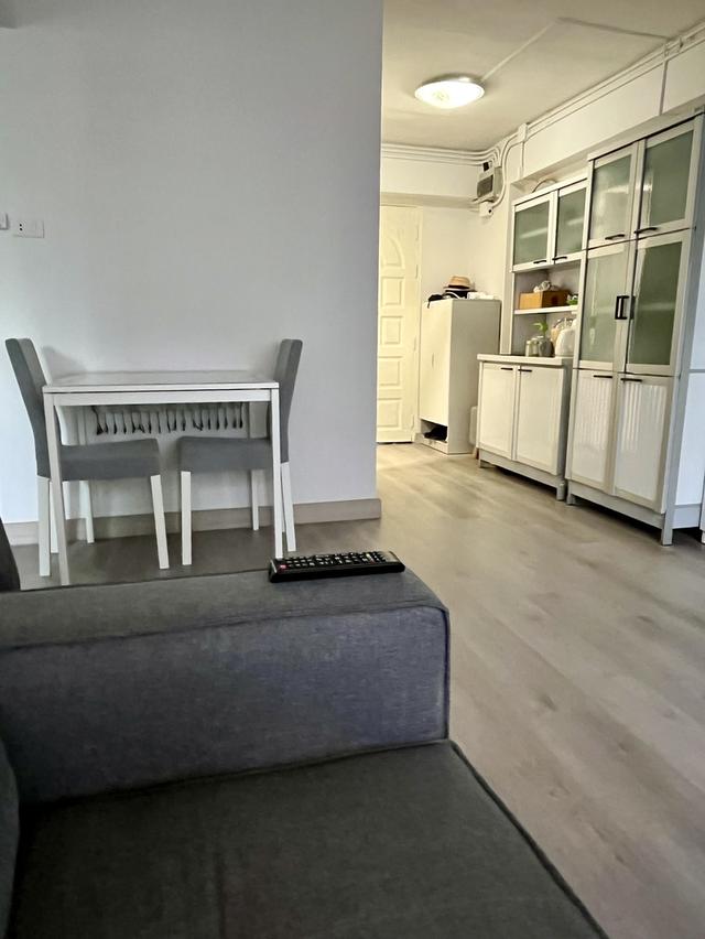 Condo Room, 50 sqm, Fully Renovated , 300 meters from BTS Phaya Thai ,with Home Gym Corner with tree  view 12