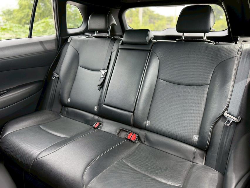 Toyota Cross 1.8 Hybrid Premium  safety สีเทา  ปี 2020 19