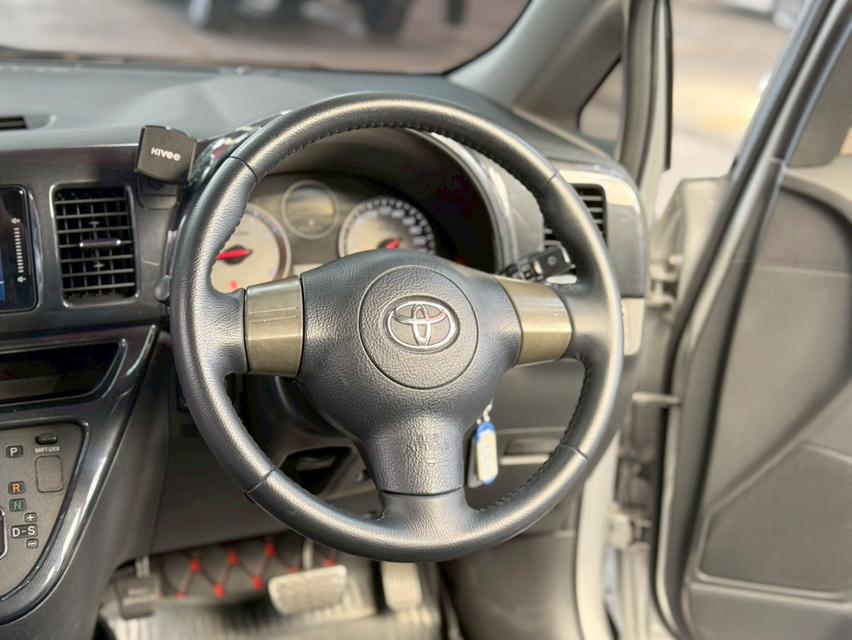 TOYOTA WISH 2.0 Q Limited Wagon ปี2004 รูปที่ 6