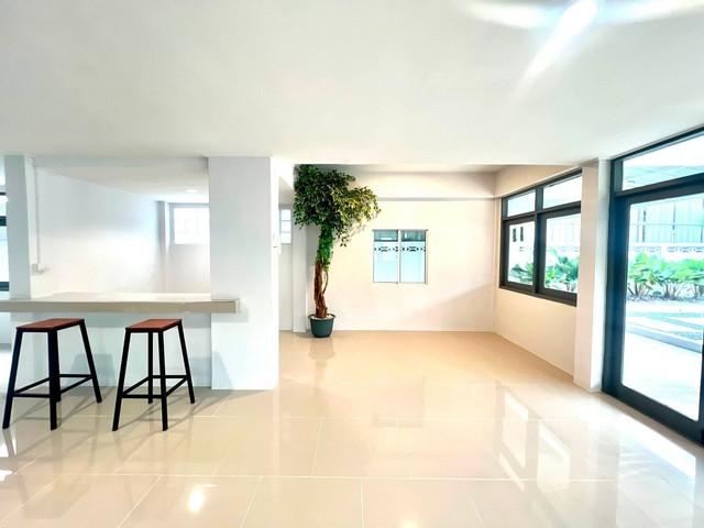 ให้เช่าบ้านเดี่ยว 2 ชั้น 111 ตรว. 3 ห้องนอน รีโนเวทใหม่ ทำเลศักยภาพใจกลางชุมชน ย่านประชานิเวศน์ 1 ประชาชื่น ใกล้ตลาดบองม 6