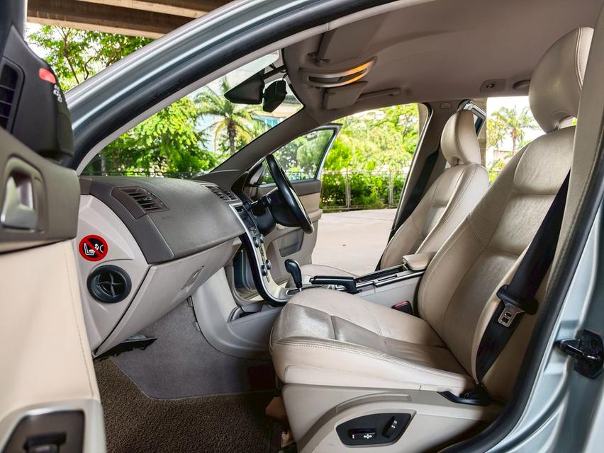 Volvo V50 Year 2013 12