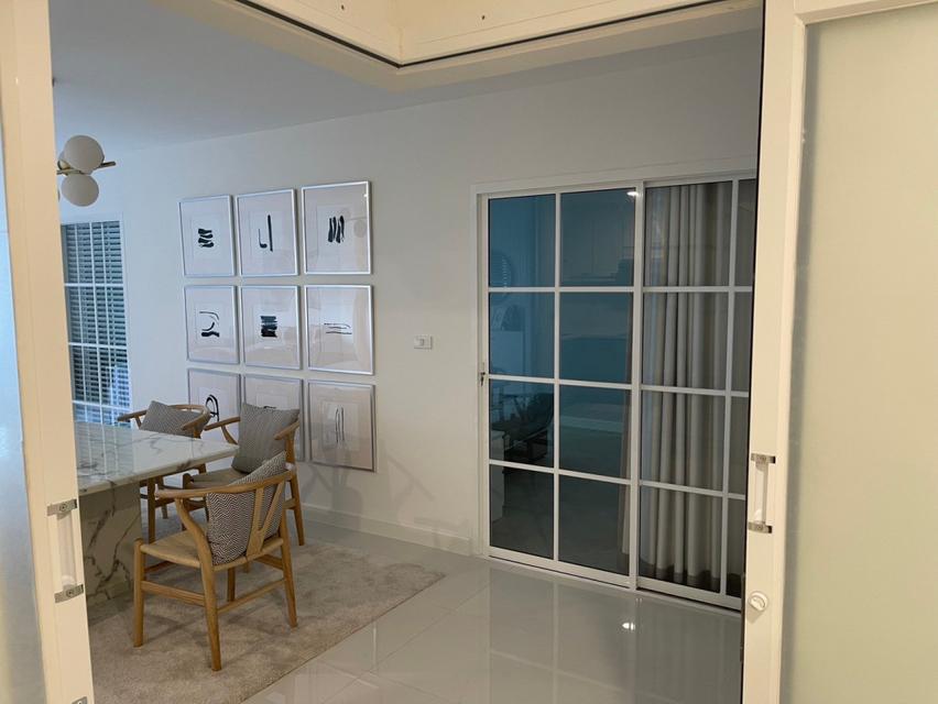 ให้เช่าคอนโดหรู The Executive Regent ถนนนางลิ้นจี่ 102 ตร.ม., ชั้น 8, วิวแม่น้ำเจ้าพระยา Fully Furnished