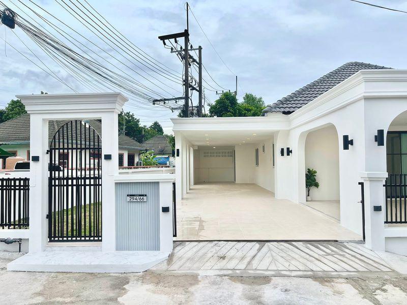 ปิดจองบ้านรีโนเวทใหม่ทั้งหลัง ทำเลติดทางออกมอเตอร์เวย์สาย7 ใกล้นิคมปิ่นทอง1 นิคมเครือสหพัฒน์ 7