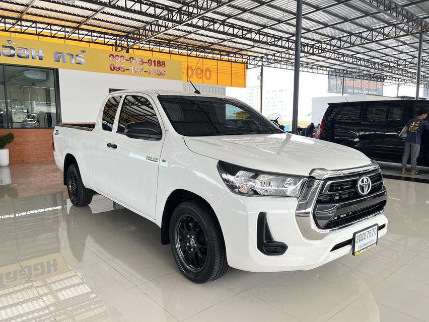  Toyota Hilux Revo 2.4 SMARTCAB Z Edition Entry PickUp MT (ปี 2021) 3