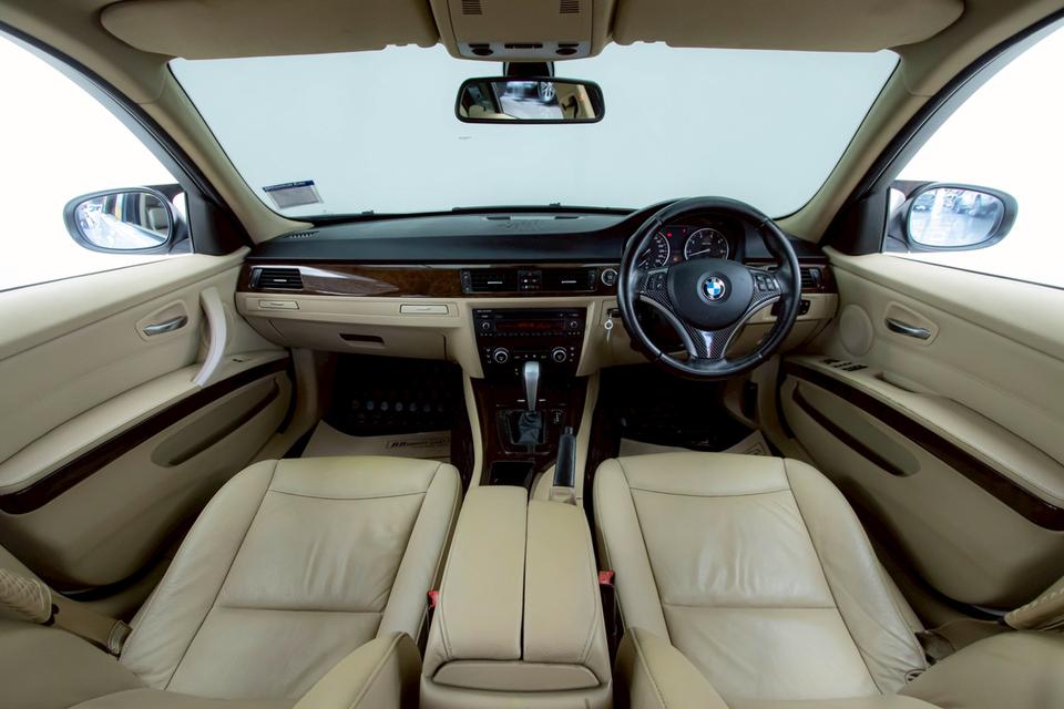 BMW SERIES 3 320i LCI E90 2009   9