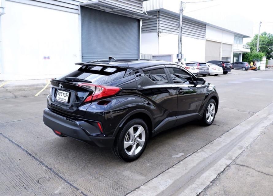 toyota chr 1.8 entry ปี2019เกียร์ออโต้ 7