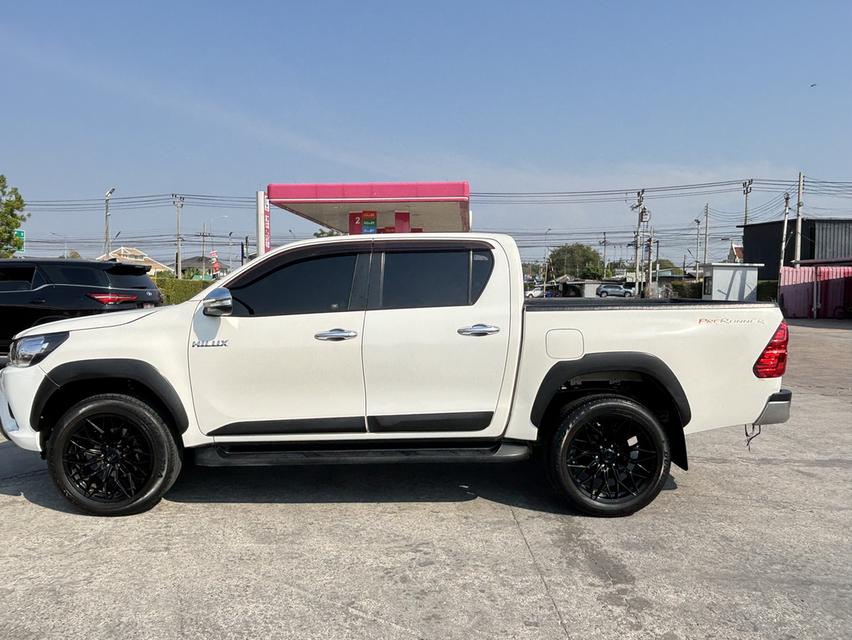 รถโตโยต้า รีโว มือสอง รูปที่ 2