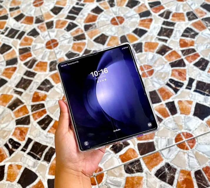 ขาย Samsung Galaxy Z Fold 5 มือสองขายถูกๆ 2