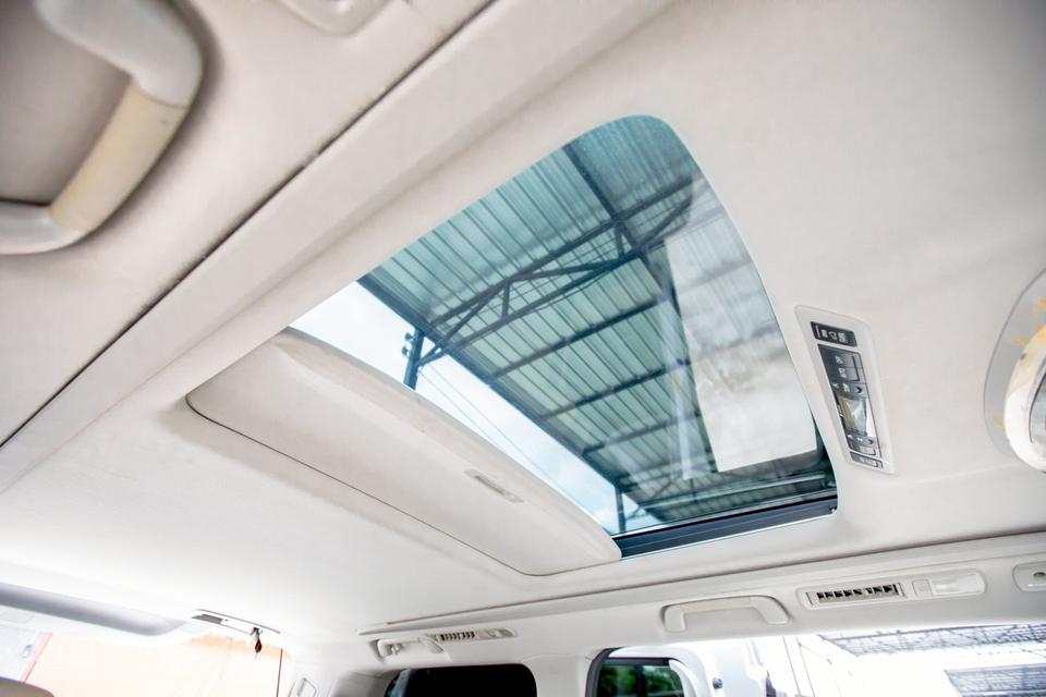 Toyota Vellfire 2.4ZG ปี14 17