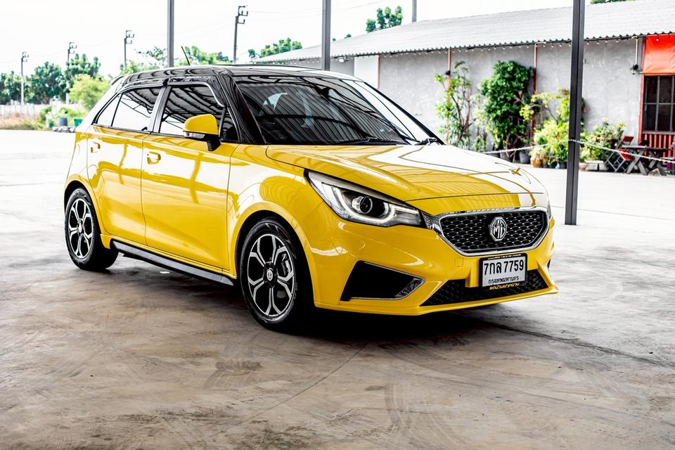 New MG 3 1.5X Sunloof ปี 2018 สีเหลือง มือเดียวป้ายแดง  3