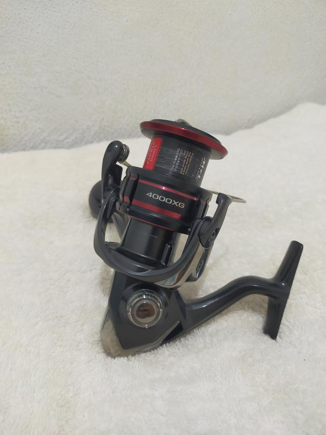 รอกตกปลา Shimano  4
