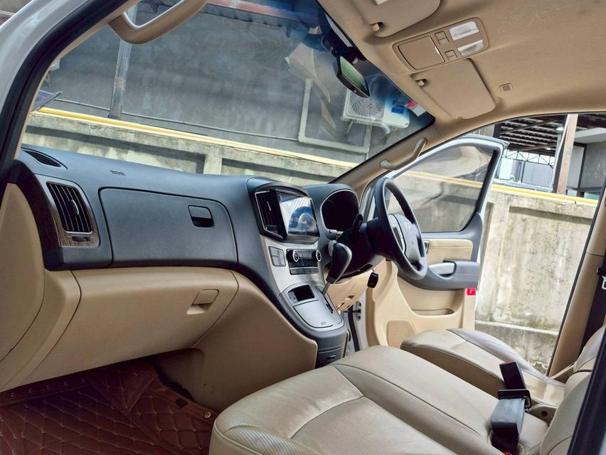 ขาย Hyundai H1 2.5Elite NS ปี22 15
