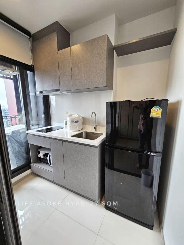 ให้เช่า คอนโด stidio type 1 close kitchen  Life Asoke Hype : ไลฟ์ อโศก ไฮป์ 27 ตรม. Fully-furnished and close to MRT Ram 4