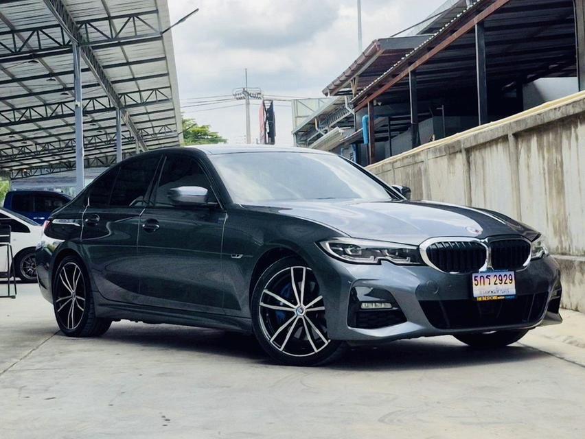 รหัสรถ TBM2929 🎖️2022 แท้ BMW 330e M Sport Plug-in Hybrid โฉม G20🎖️