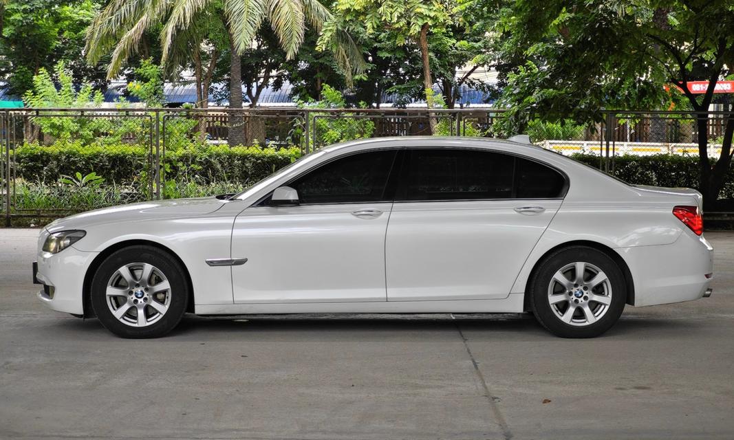 BMW 730LD F02 Business ปี 2012 3