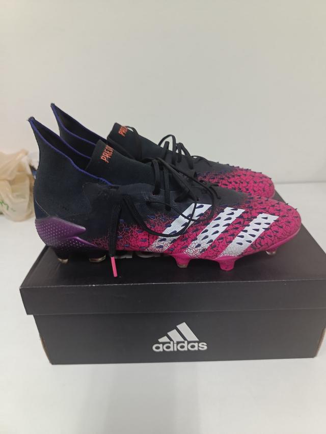 PREDATOR  freak.1 fg 2