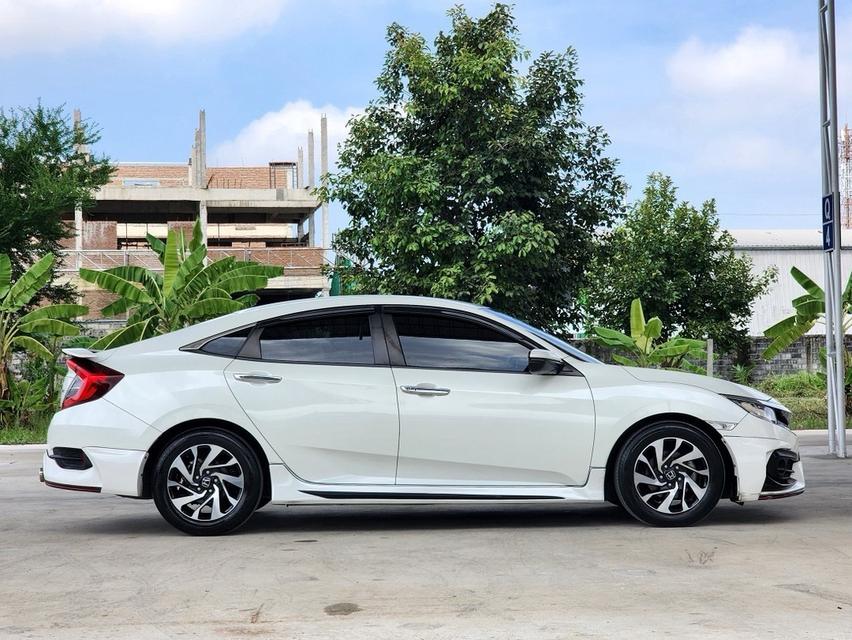 HONDA CIVIC FC​ 1.8EL ปี 2017 8