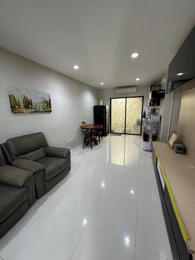 #ขายถูก/เช่า !!! บ้านกลางเมือง กัลปพฤกษ์ ทาวน์โฮม 3 ชั้น (บิ้วอินทั้งหลัง พร้อมเข้าอยู่) บนทำเลใจกลางรถไฟฟ้า 2 สาย 9