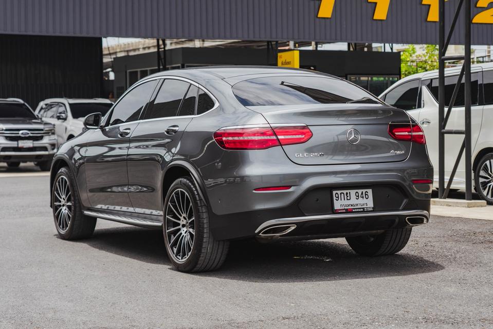 (แจ้งรหัสรถ NP946) 🚘BENZ GLC250 4MATIC COUPE ปีรถ : 2018 รูปที่ 9