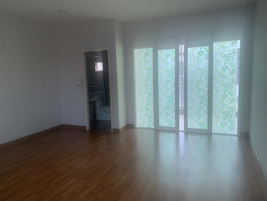 🚨 ขายด่วนมาก! ทาวน์โฮม 3 ชั้น The Exclusive พัฒนาการ 44 | 4 นอน 4 น้ำ จอด 2 คัน เพียง 5.75 ล้าน 15