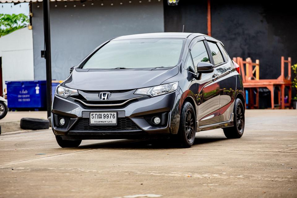 #HONDA #JAZZ 1.5 SV ปี 2017สีเทา | มือเดียวป้ายแดง✨ รถบ้านสวย สภาพดี ดูแลอย่างดี✅ ไม่เคยชน | ทรงสวย เดิมน่าใช้✅ รุ่นท็อป SV พร้อม ปุ่มสตาร์ต +