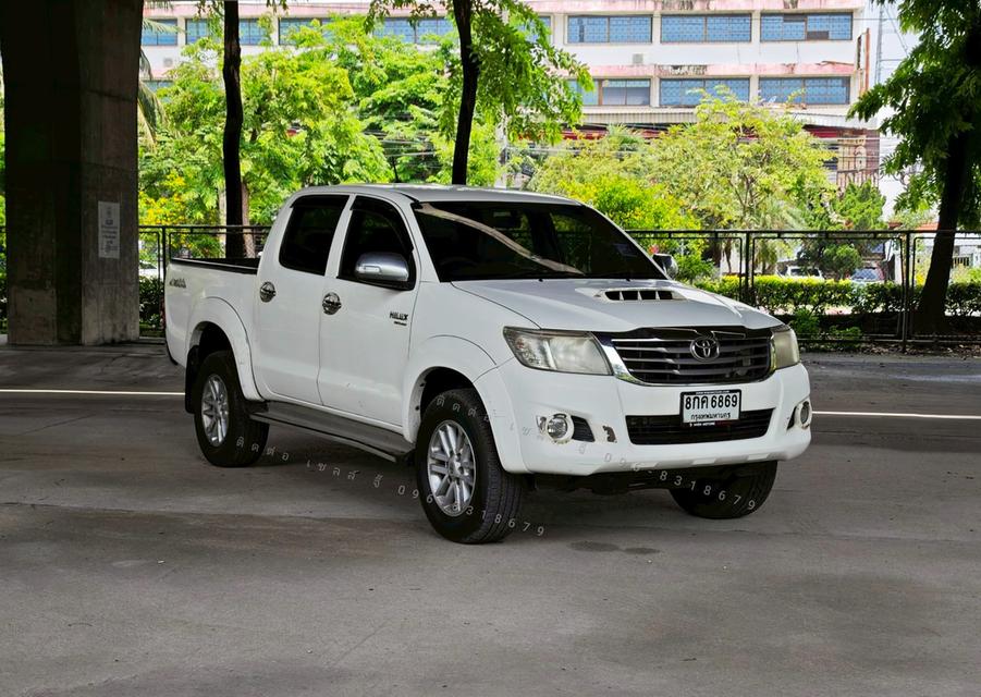Toyota Hilux Vigo Champ 2.5 E Auto Pre-Runner ปี 2013