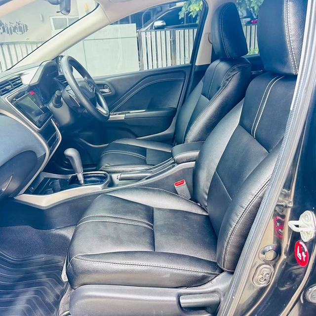 Honda City 1.5SV ปี 2016  ประวัติศูนย์ 13