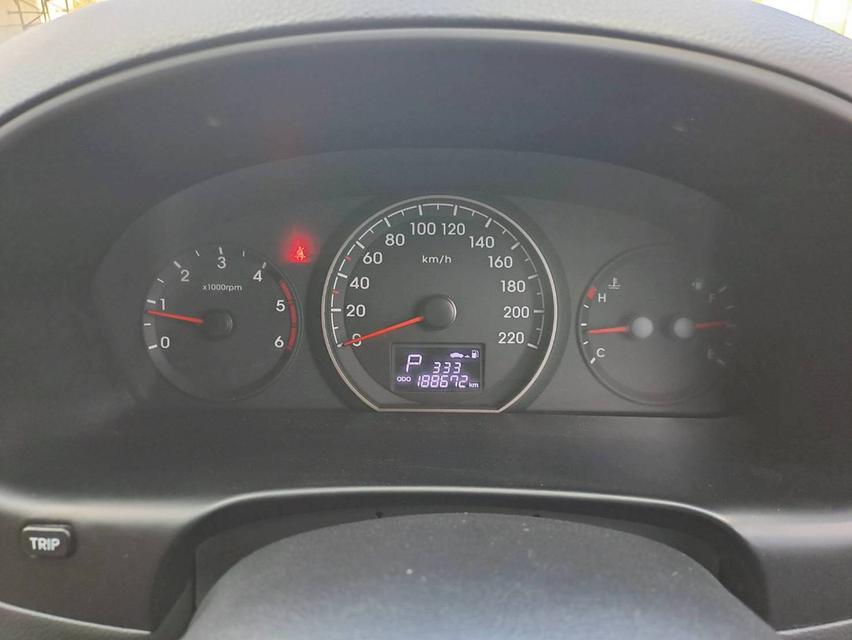 HYUNDAI GRAND STAREX, 2.5 VIP ปี (สีน้ำตาล) 8