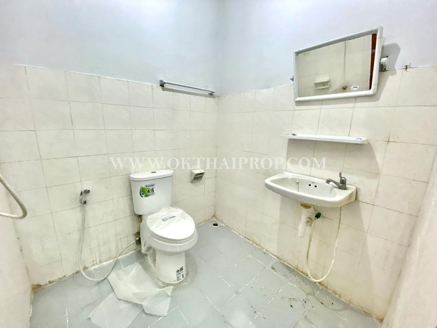 ทาวน์เฮ้าส์ หมู่บ้านเจริญสุข 2 (เวฬุวนาราม) ถนนสรงประภา เขตดอนเมือง 10