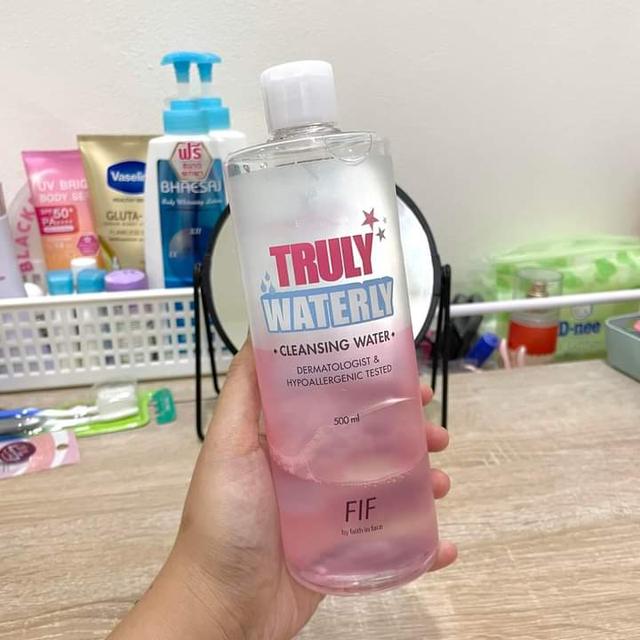 Truly Waterly Cleansing Water 1