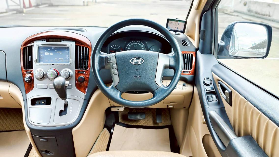 ขาย Hyundai H1 2.5Deluxe ปี13 11