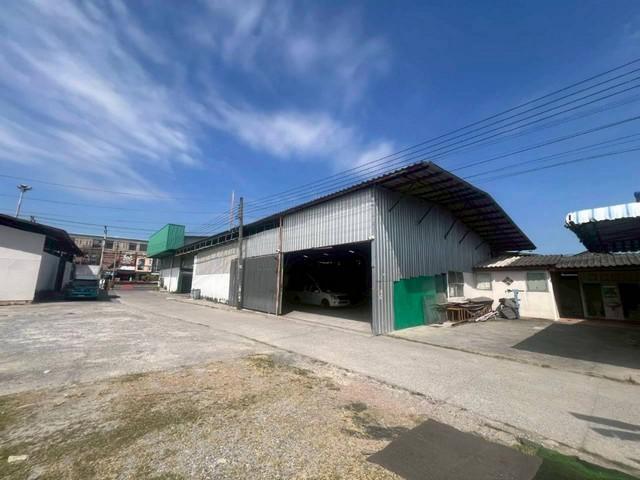 ให้เช่าโกดัง 714 ตร.ม. อยู่บนเนื้อที่ 1 ไร่กว่า ซ.เสรีไทย 40 ติดถนนใหญ่ ใกล้ mororway 3