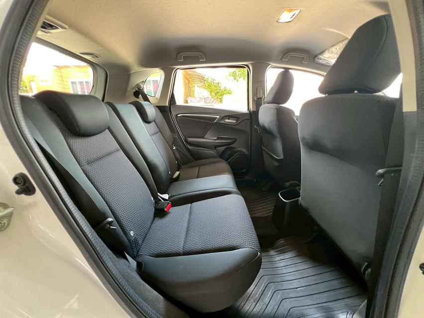 ปี 2020 HONDA JAZZ, 1.5 i-VTEC S โฉม ปี14-ปัจจุบันสีขาว เกียร์ออโต้ เครื่องเบนซิน มือเดียวป้ายแดง 11