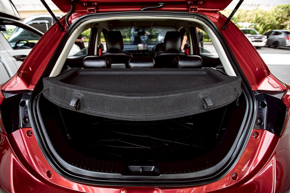 Mazda2 1.3 HighConnect Sport MNC ปี 2018 สีแดง 11