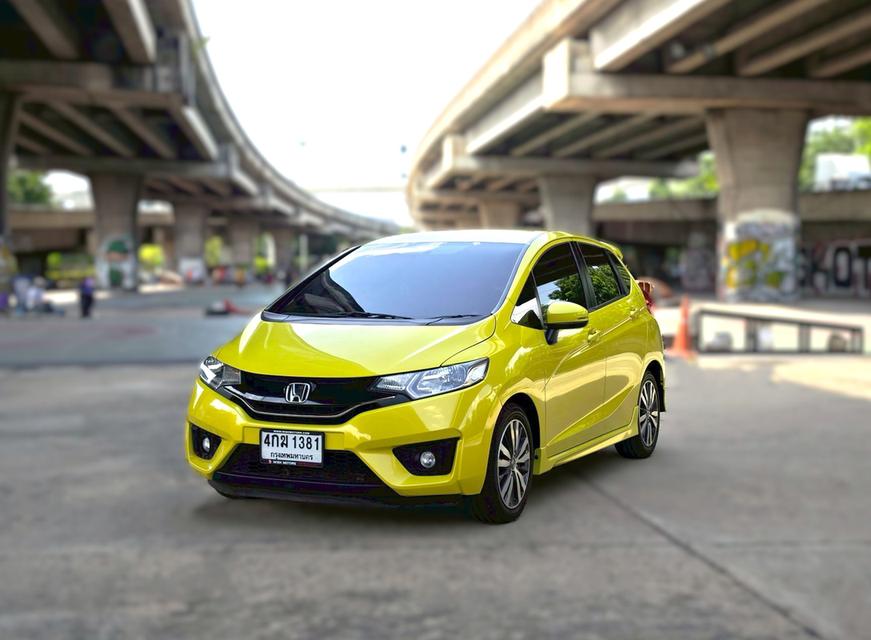 2015 Honda JAZZ 1.5SV AT รถสวยจัดมือเดียว