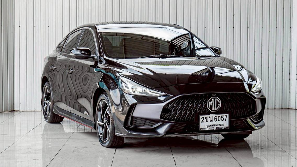 MG 5 1.5 X SUNROOF ปี 2022 สีดำโฉม ปี21-ปัจจุบัน