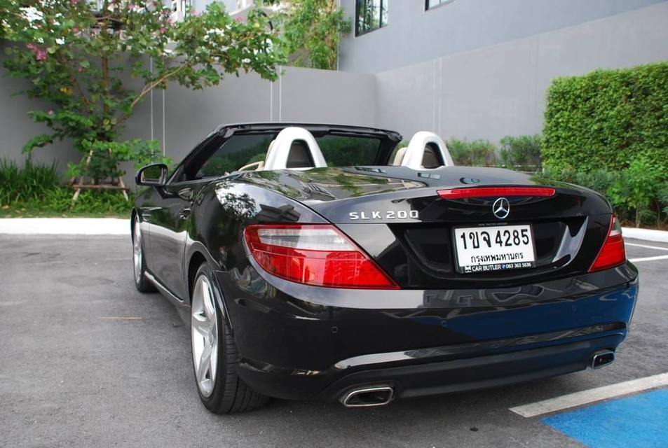 2012 Mercedes Benz SLK 200CGI AMG auto 18