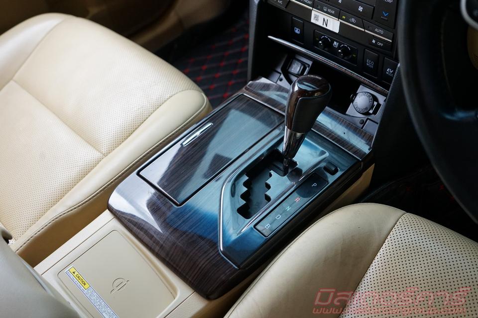 TOYOTA CAMRY HYBRID 2.5 HV PREMIUM ( 3888 ) 13