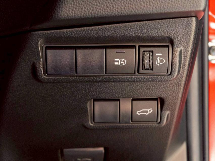 TOYOTA COROLLA CROSS 1.8 HYBRID GR SPORT ปี 2023 17