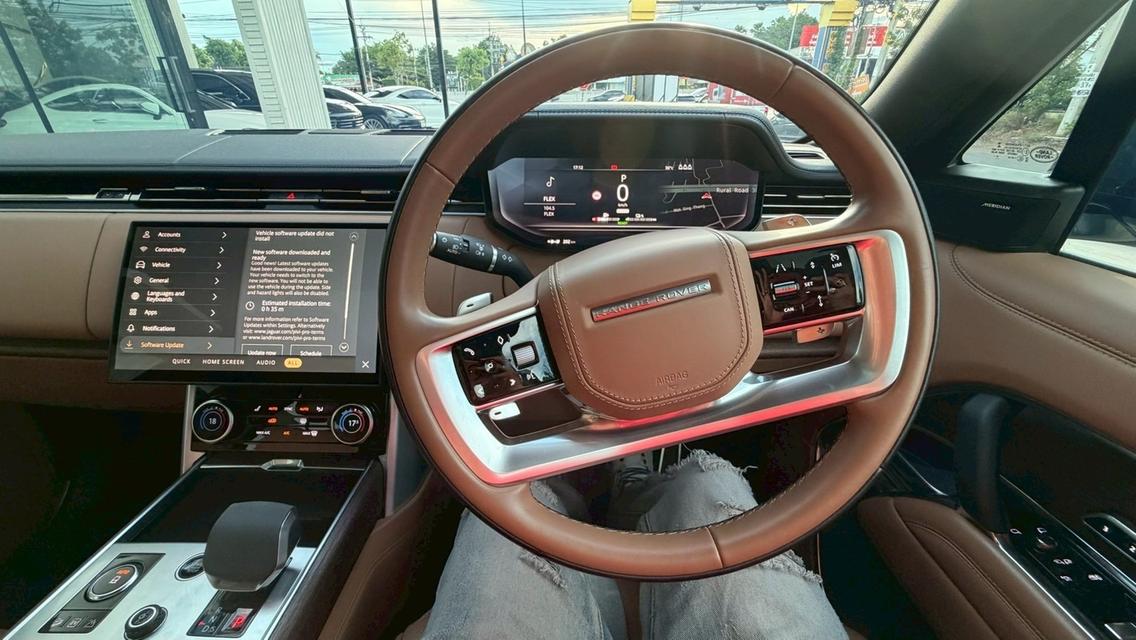 2023 Range Rover 3.0 P440e Plug-In Hybrid LWB AWD Autobiography Plus สีดำ Milage 23,XXX KM รูปที่ 16
