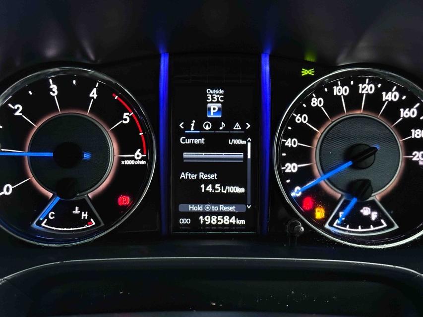 TOYOTA FORTUNER 2.4 V โฉมปี (15-ปัจจุบัน) 2020 รูปที่ 9