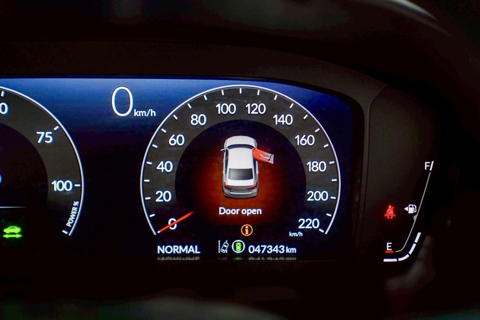 HONDA CIVIC 2.0 RS E-HEV AT ปี  2023  สี เทา รูปที่ 18