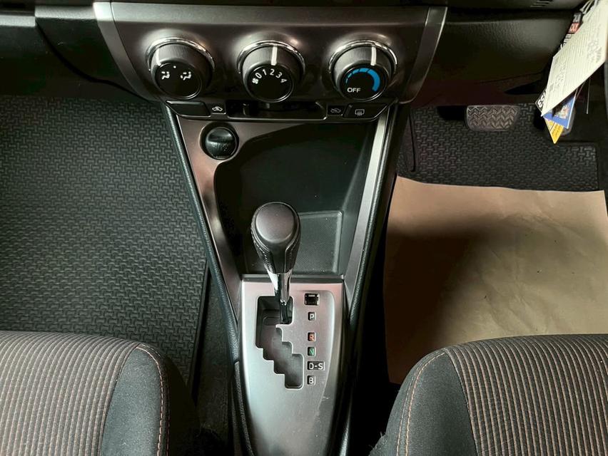 ไก่รถสวยคัดเกรดAคะ ราคาพิเศษขายเพียง239,000บาท รถToyota YARIS ตัว E เครื่อง1.2cc. ปี2014 ไมล์แท้ 176,xxx กม. เครื่องเบนซิน เกียร์AUTO